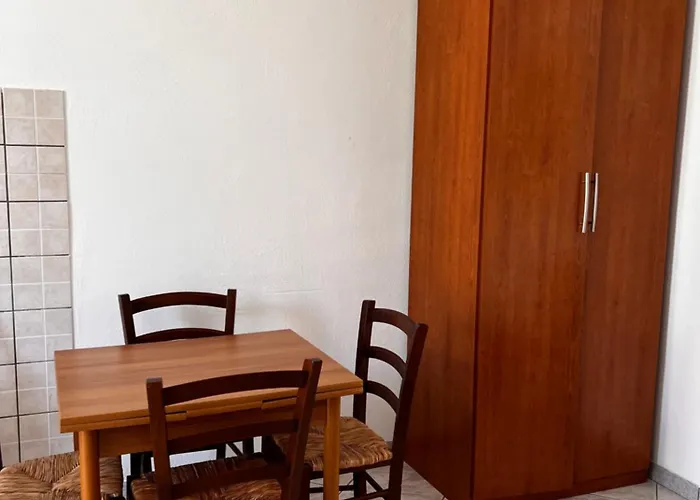 Monolocali Charlot شقة Cocumola