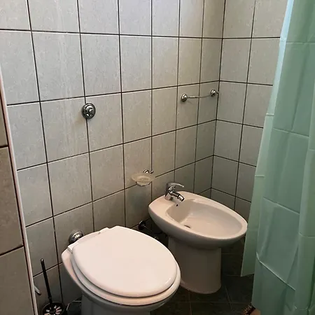 Monolocali Charlot Cocumola