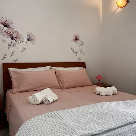 Monolocali Charlot Cocumola